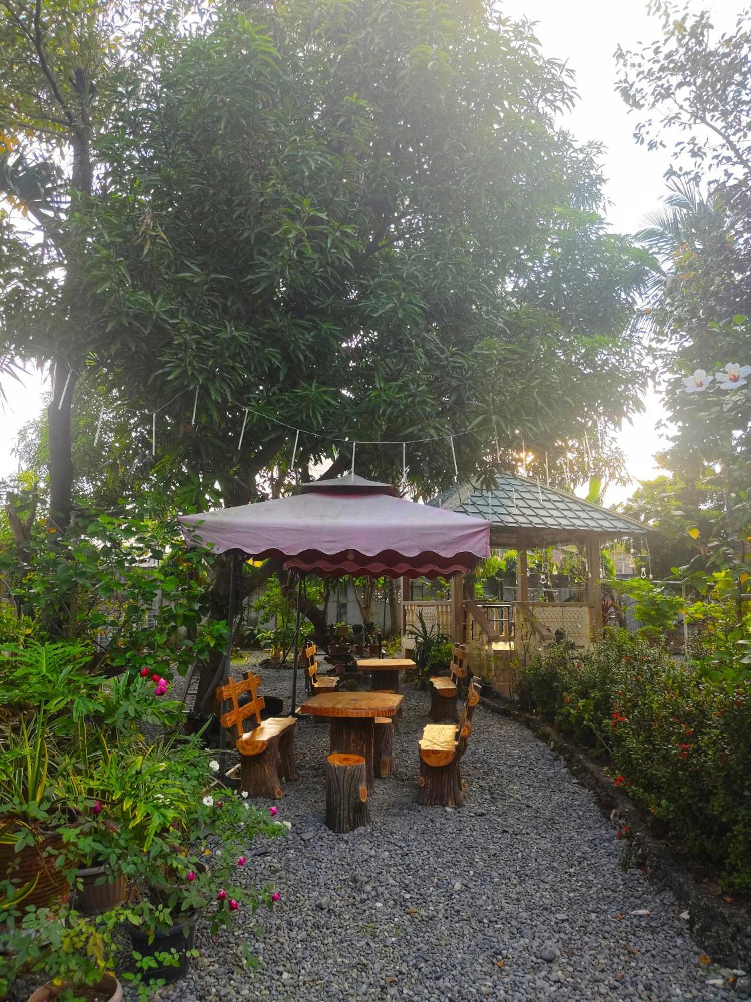 Monte Rio Gardens Bed & Breakfast Alaminos Bagian luar foto
